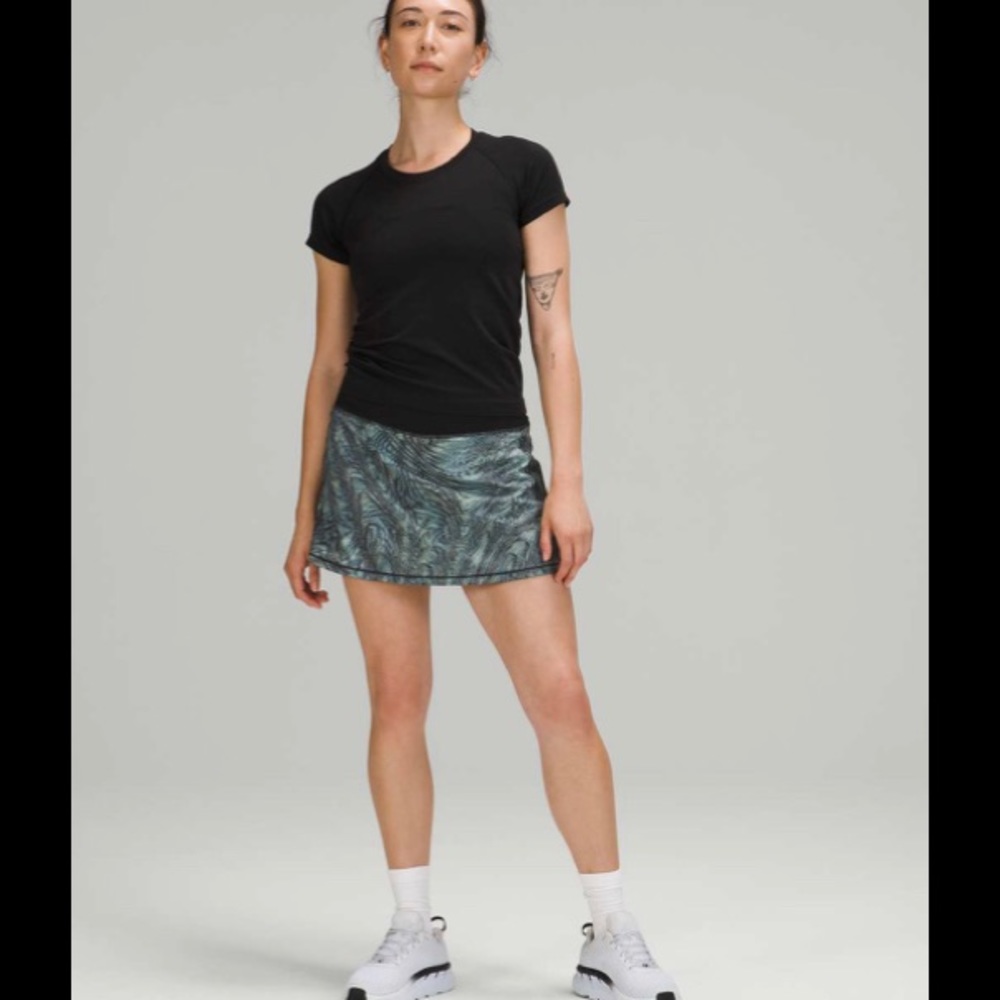 NWT Lululemon Pace Rival Skirt (Tall) *No Panels 15",size 4